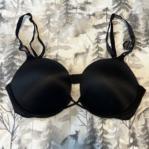 Victoria’s Secret bombshell bra